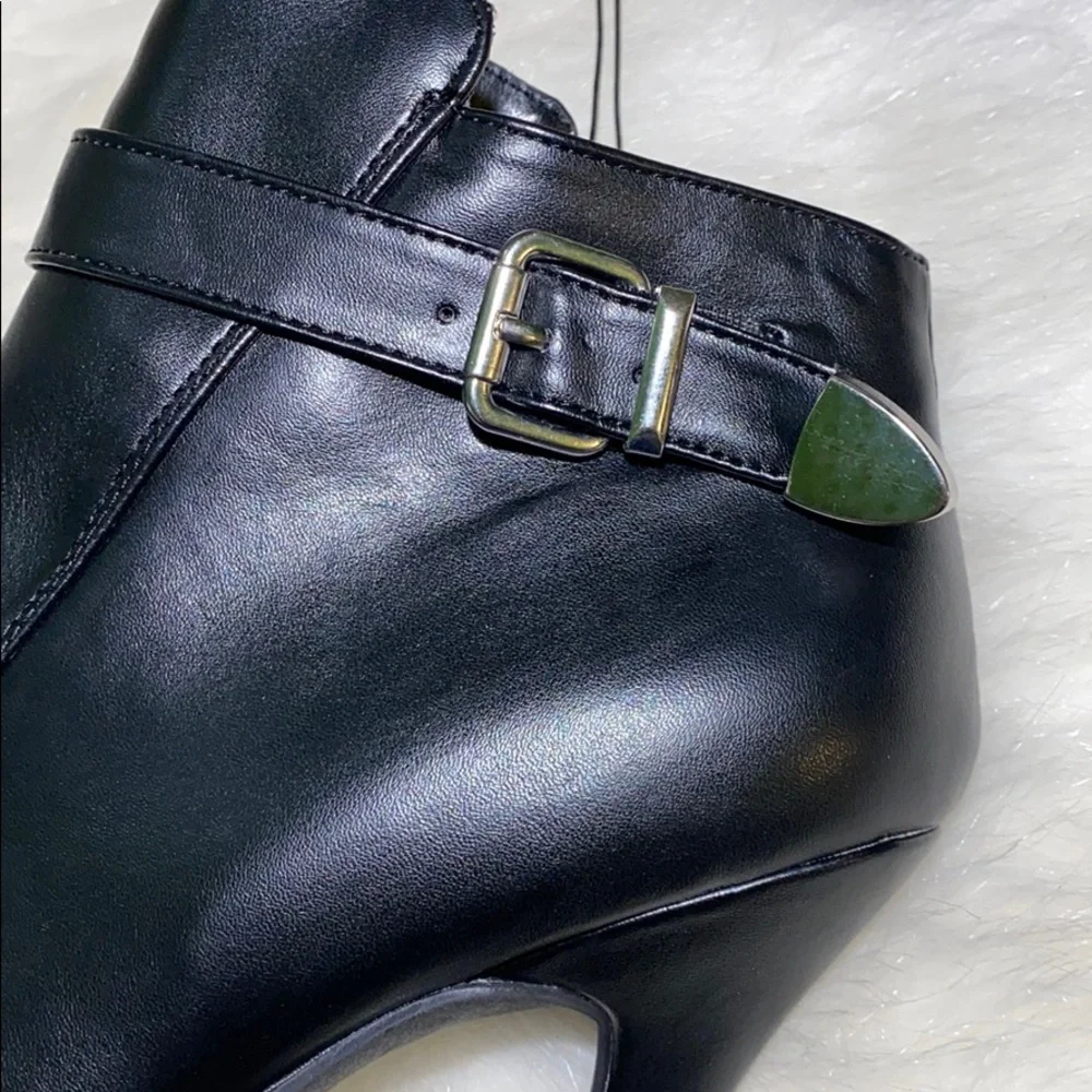 ANDIAMO Aerica Heeled Ankle Booties